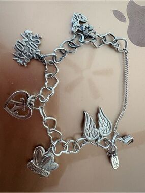 James Avery sterling Silver Charm Bracelet with Hearts and mom love 6 charms